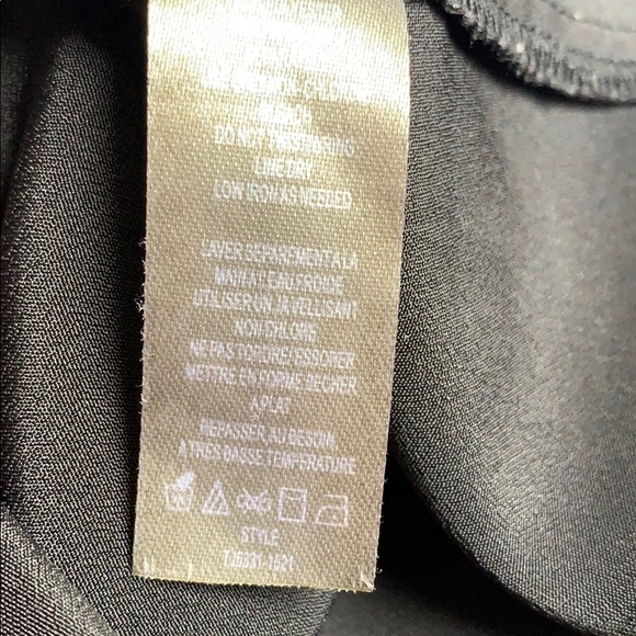 Charlie Jade flowy tank with neck detail - Picture 9 of 9